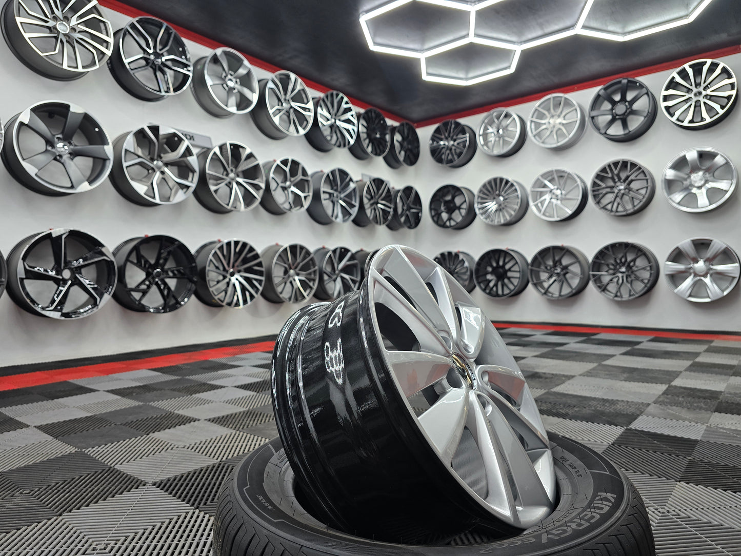 16" RE025 5X114 Alloy Wheels Sliver