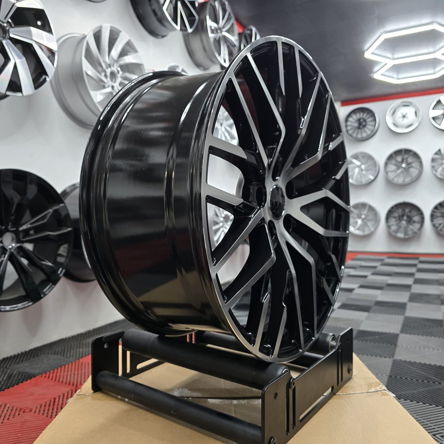 19" Audi 230111 Style Alloy Wheels..