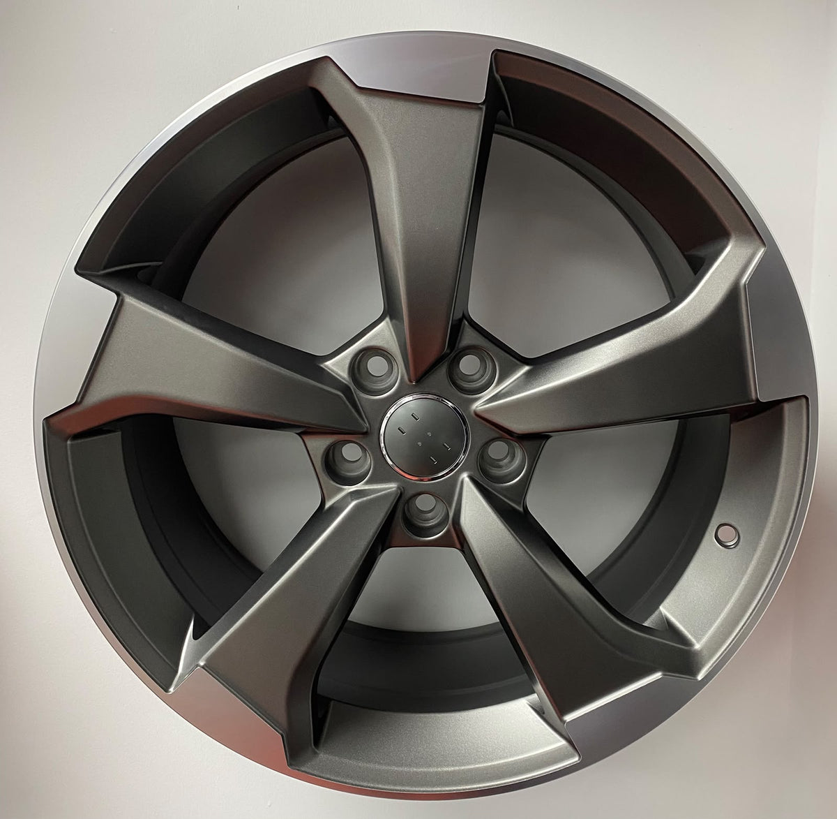 18" Audi 003 Style Alloy Wheels.