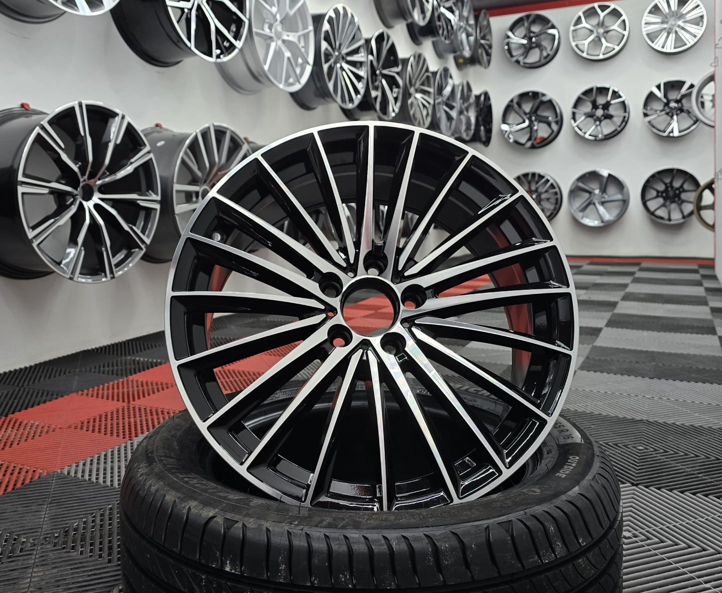 18" C63 Type II Alloy Wheels Black