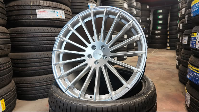 22INCH STROM STR4 SILVER