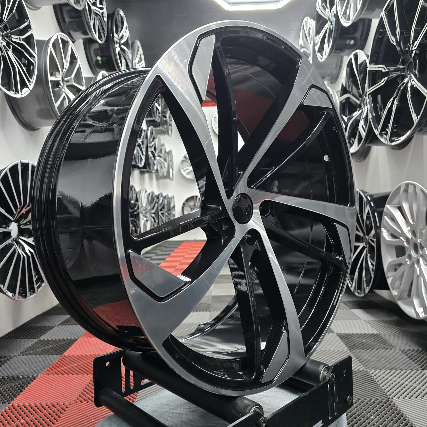 22" 5x112 396556 Style Alloy Wheels Gloss black machine face