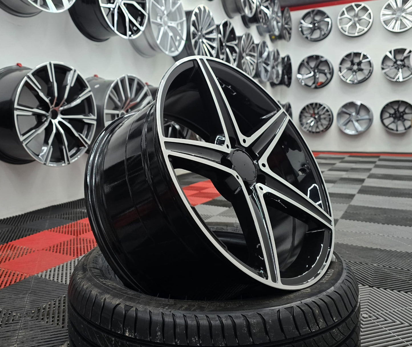 18" Mercedes 2300321 Style Alloy Wheels