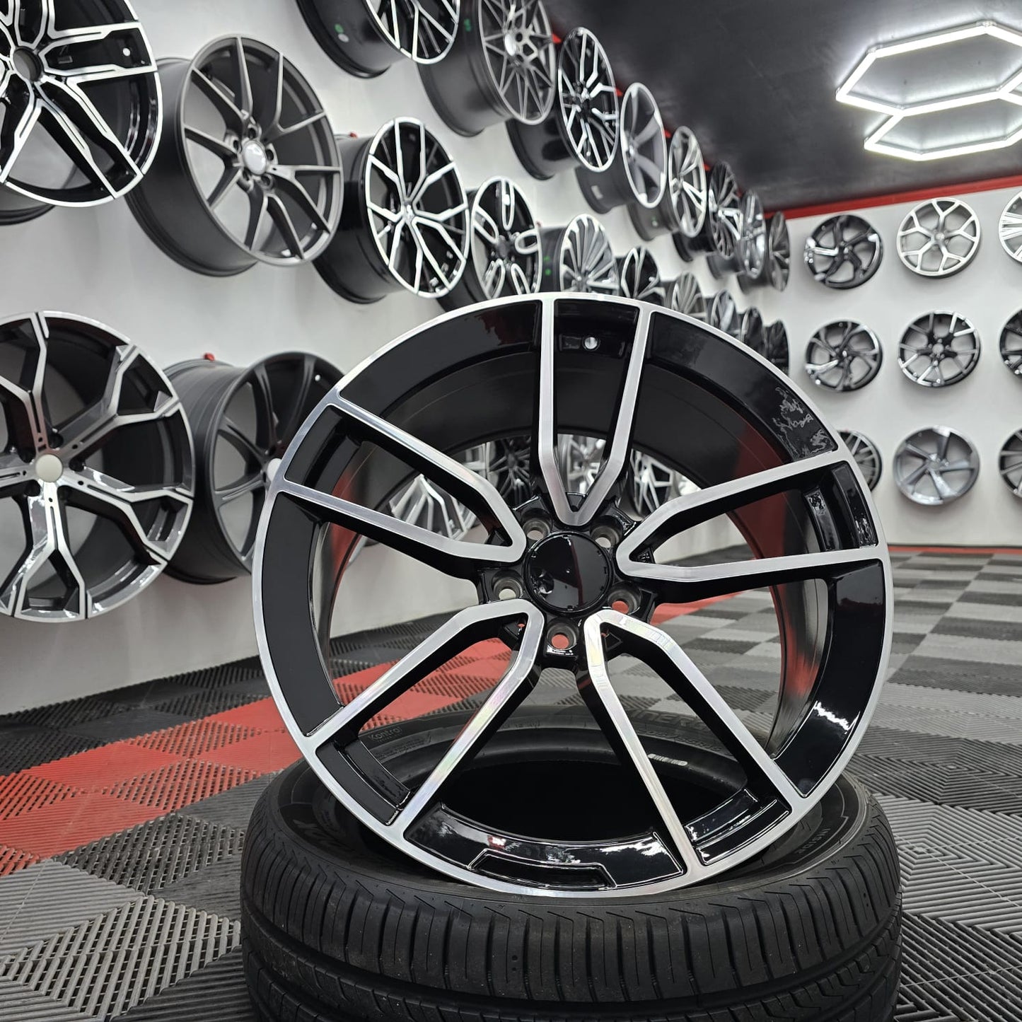 20" Mercedes 230030 Style Alloy wheels