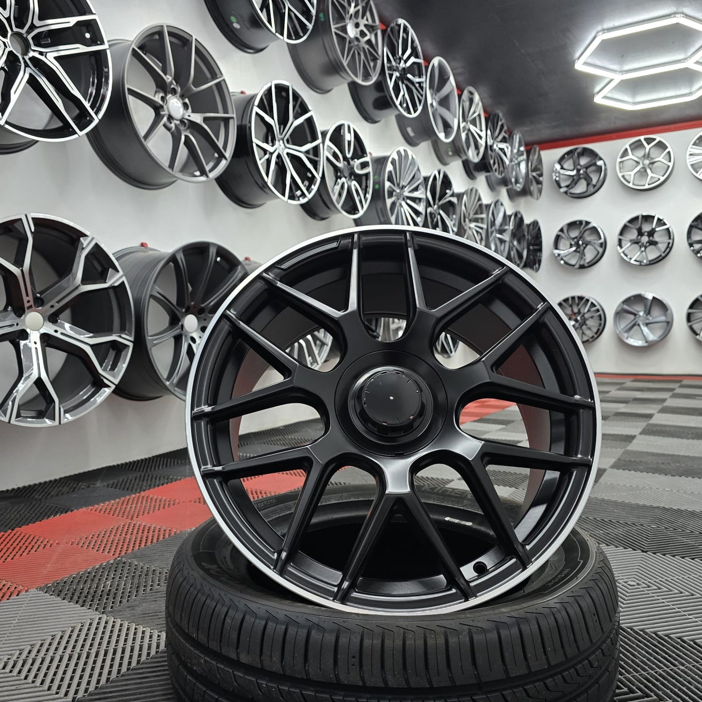 19" Mercedes 230031 Style Alloy Wheels