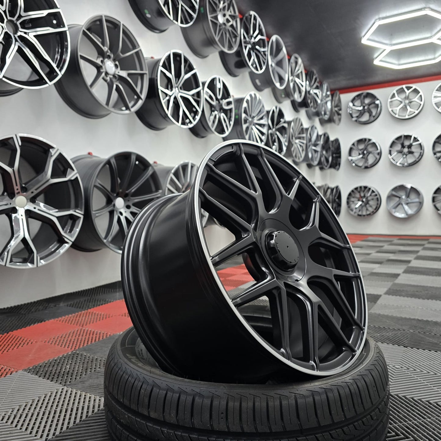 19" Mercedes 230031 Style Alloy Wheels