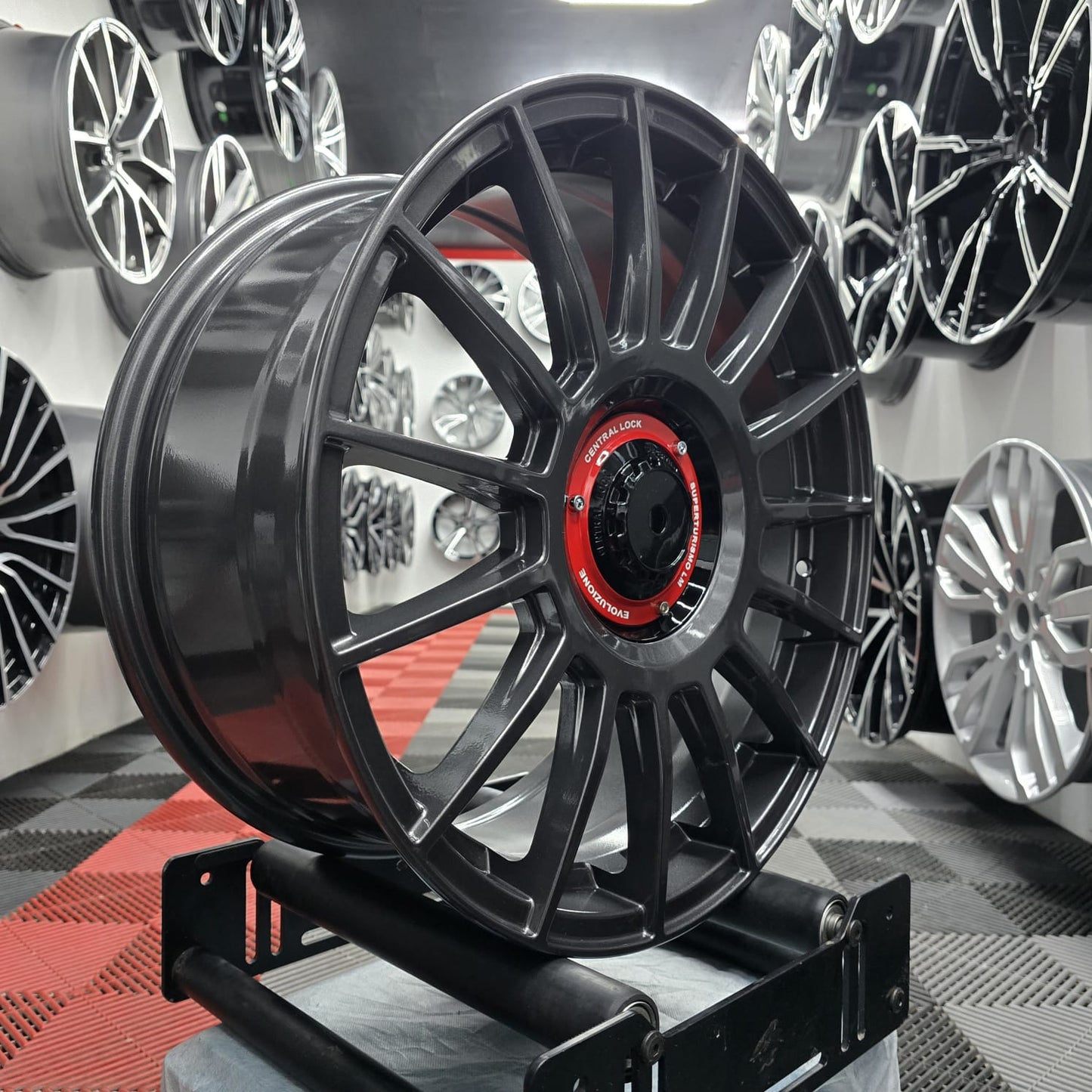 18" 6x120 ZO style in Gunmetal