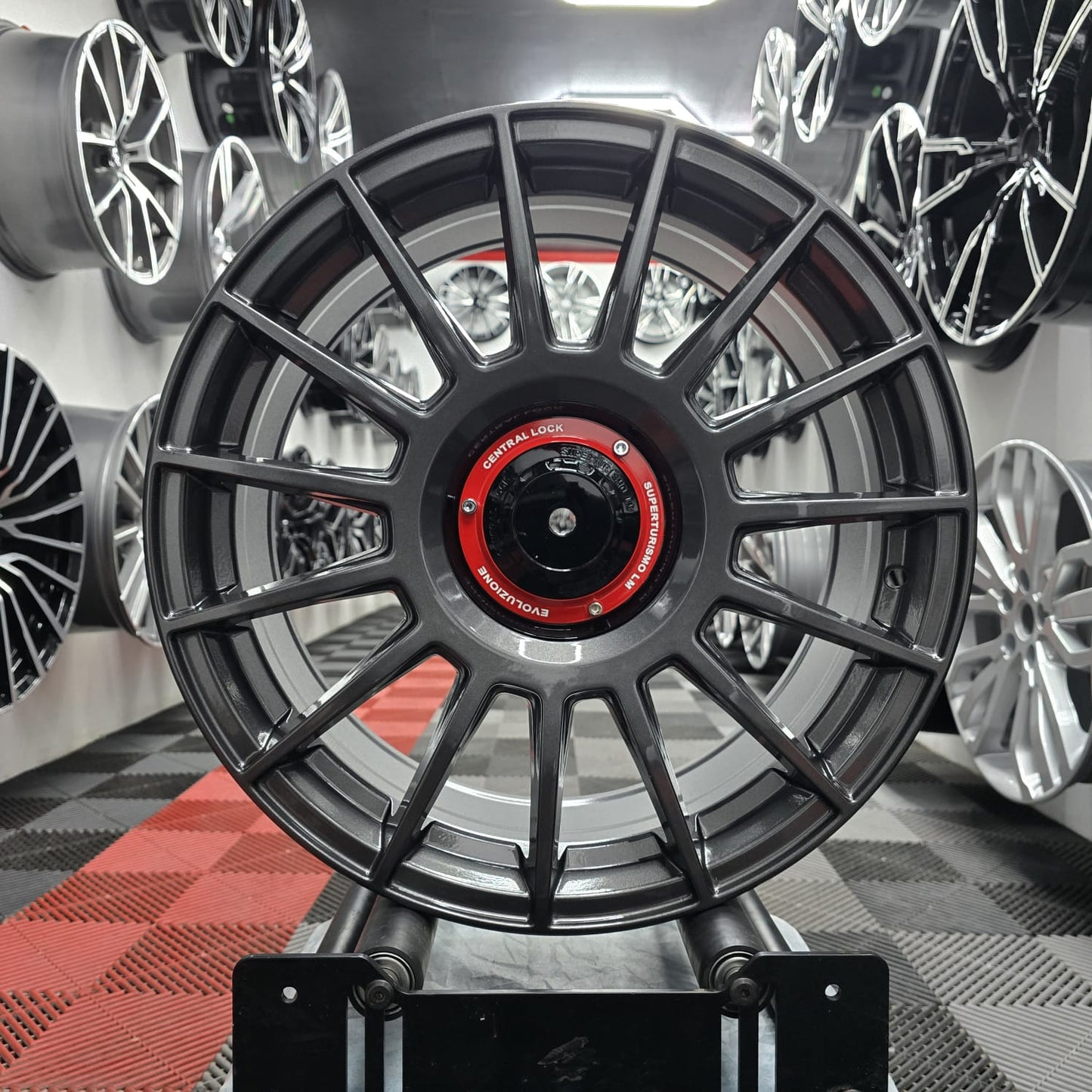 18" 6x120 ZO style in Gunmetal