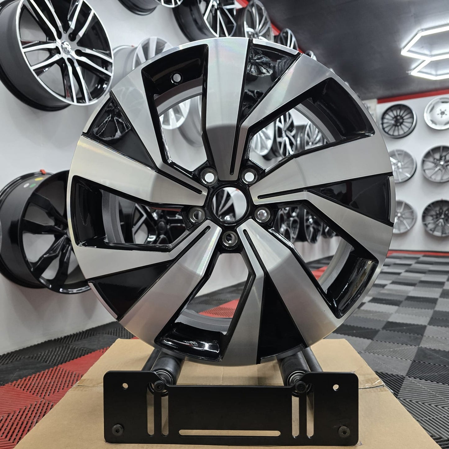 18" 5x112 (644) Alloy Wheels