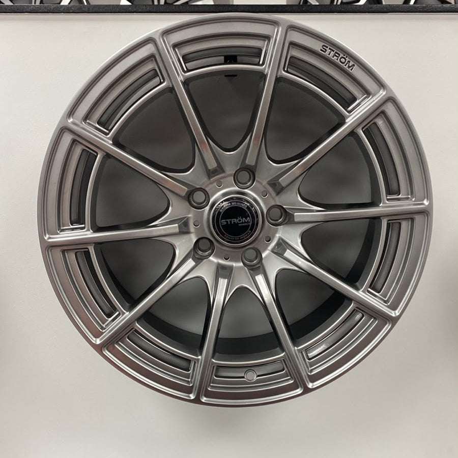 18INCH STROM DS F55 HYPER BLACK