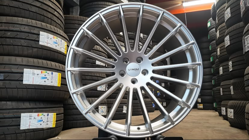 22INCH STROM STR4 SILVER