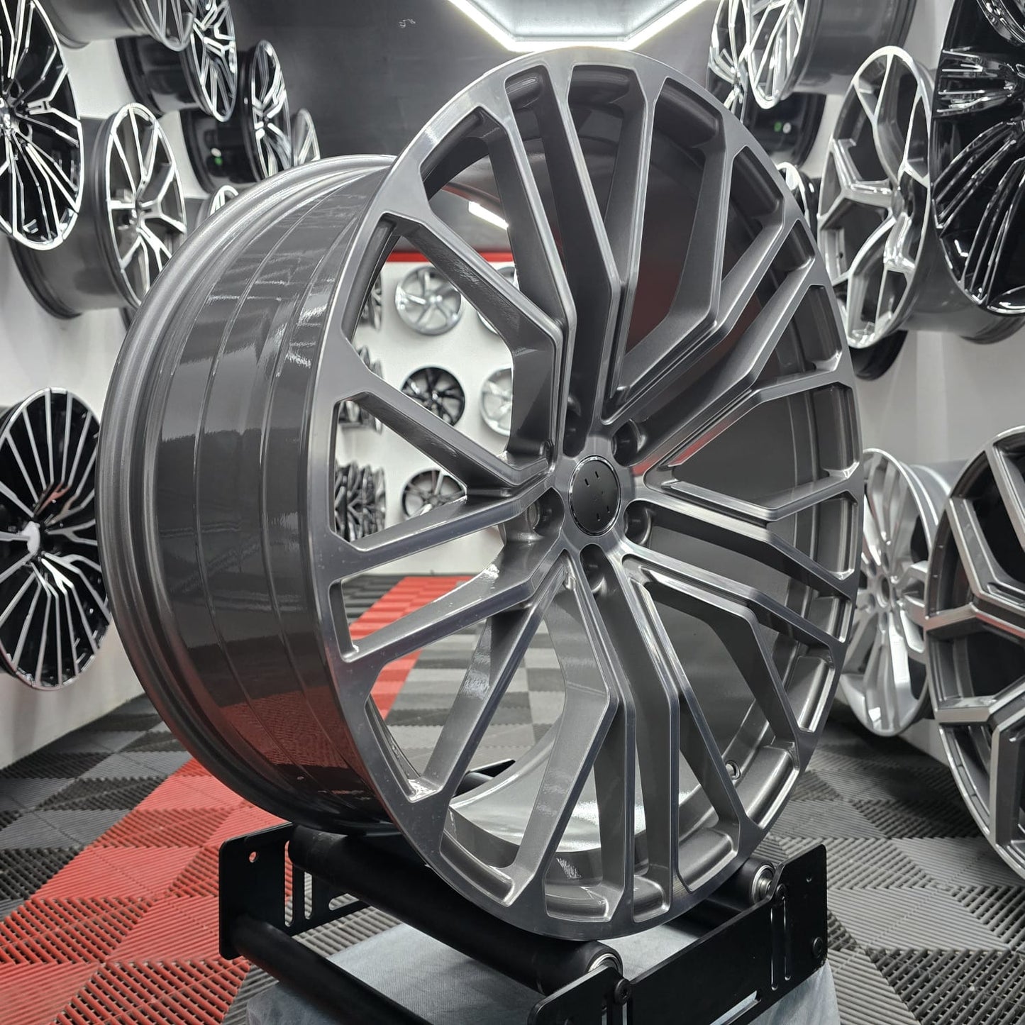 22" 5x112 230530 Style Alloy Wheels Gloss grey machine face