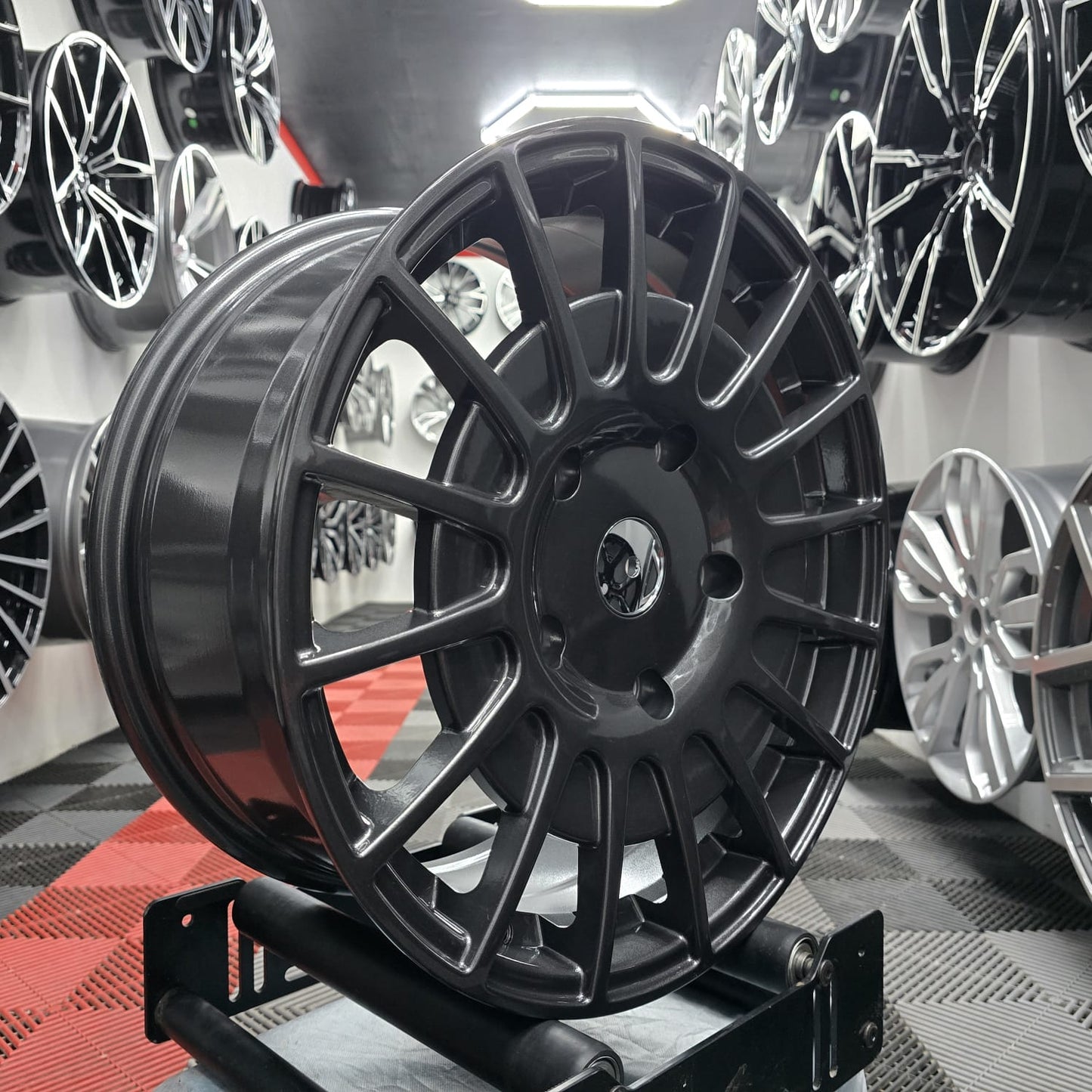 18" 5X160 M-Sport style in Grey