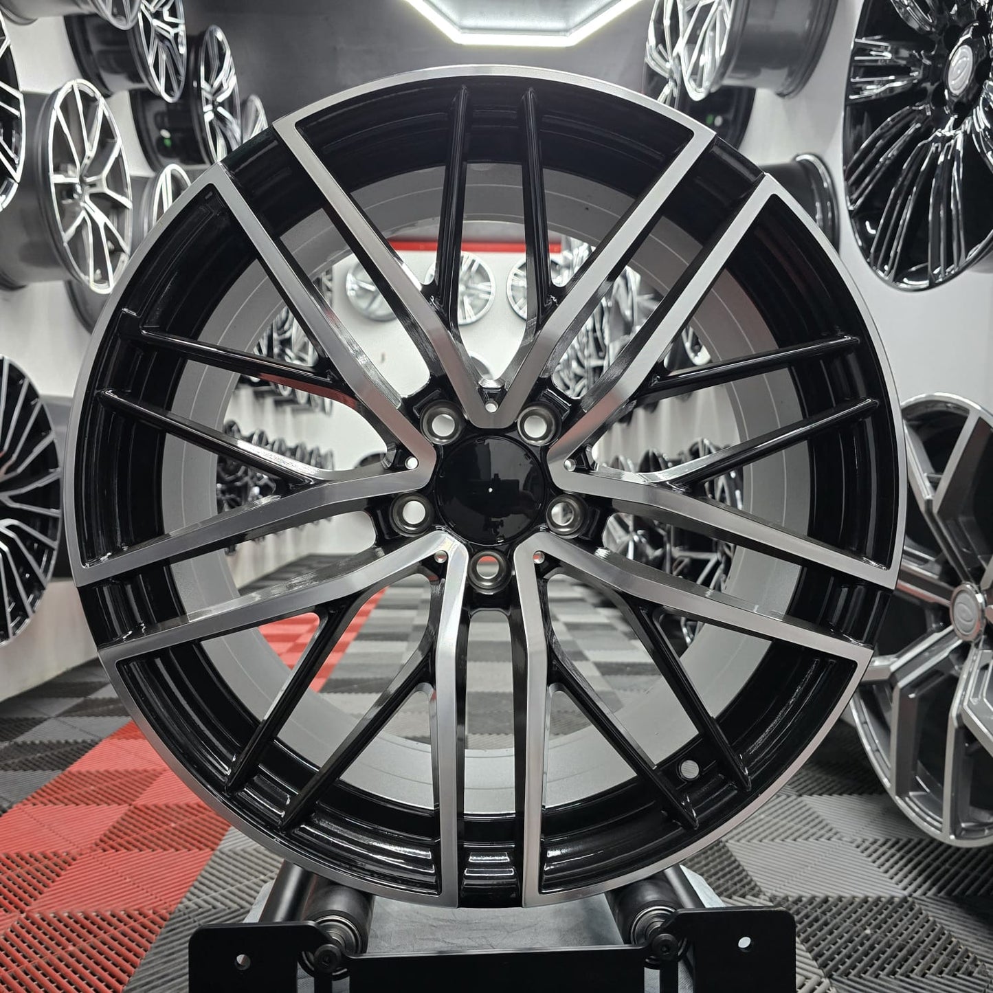 19" Merc 564 Style Alloy Wheels