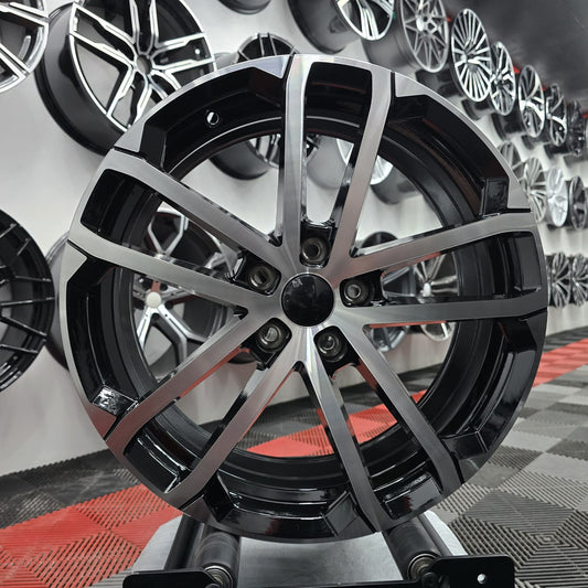 18" 5x112 23014 Style Alloy wheels