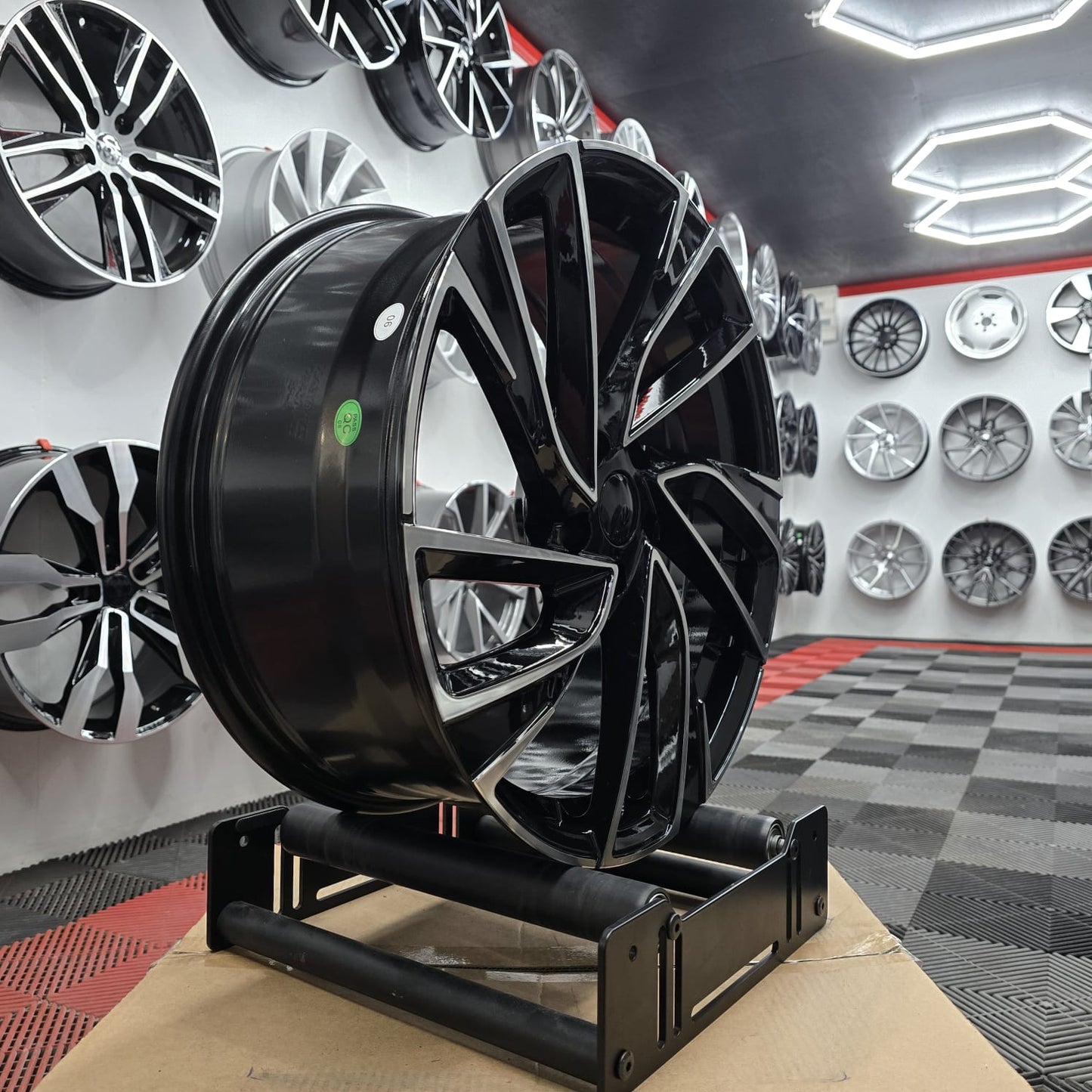 18" 5x112 230152 Style wheels, Black Machine Face
